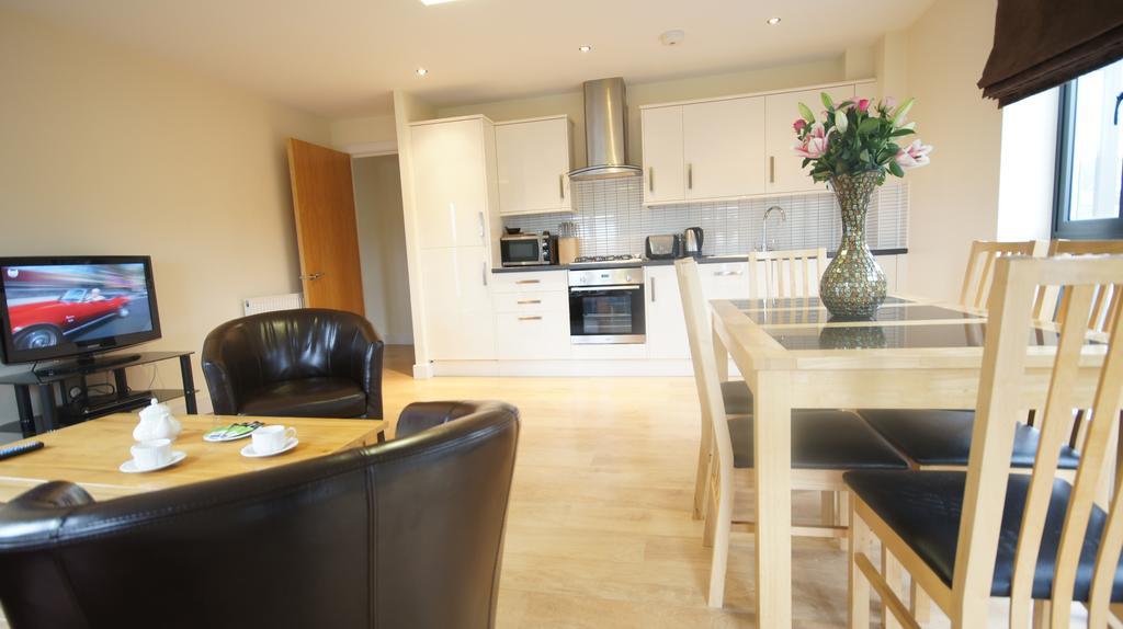 Lodge Drive Serviced Apartments Enfield Kültér fotó